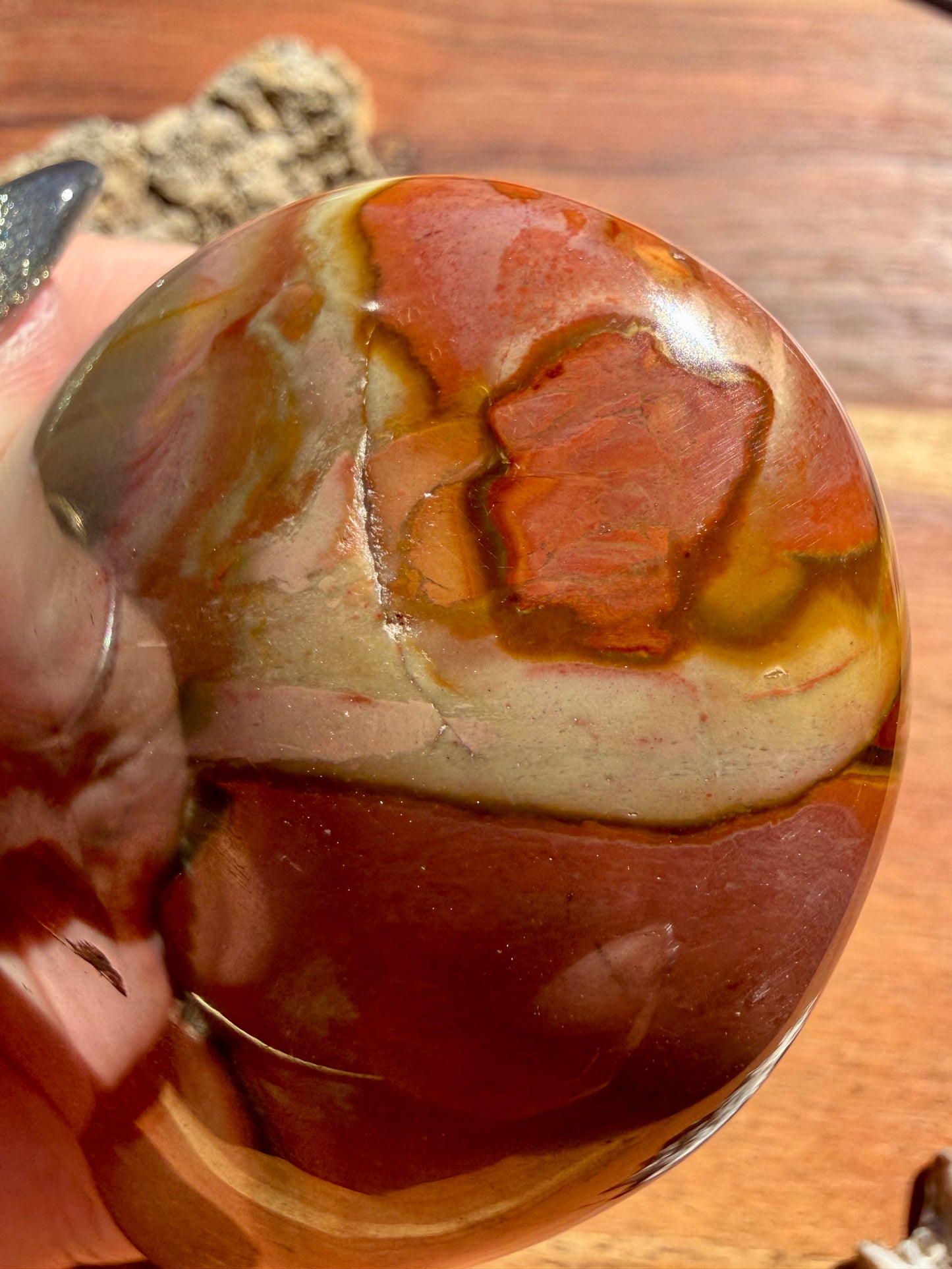 SELF-STANDING POLYCHROME JASPER FREEFORM