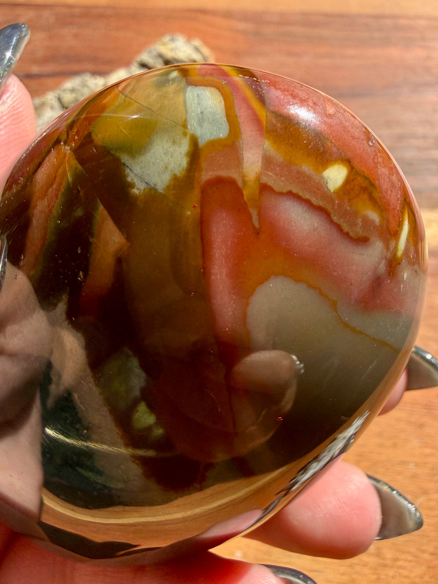 SELF-STANDING POLYCHROME JASPER FREEFORM