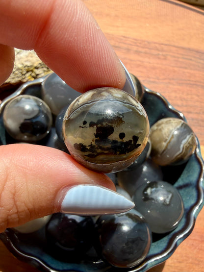 MINI VOLCANO AGATE SPHERE [QTY. 1]