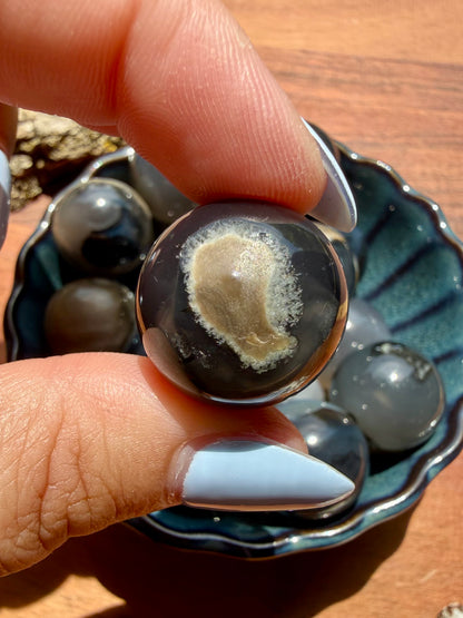 MINI VOLCANO AGATE SPHERE [QTY. 1]