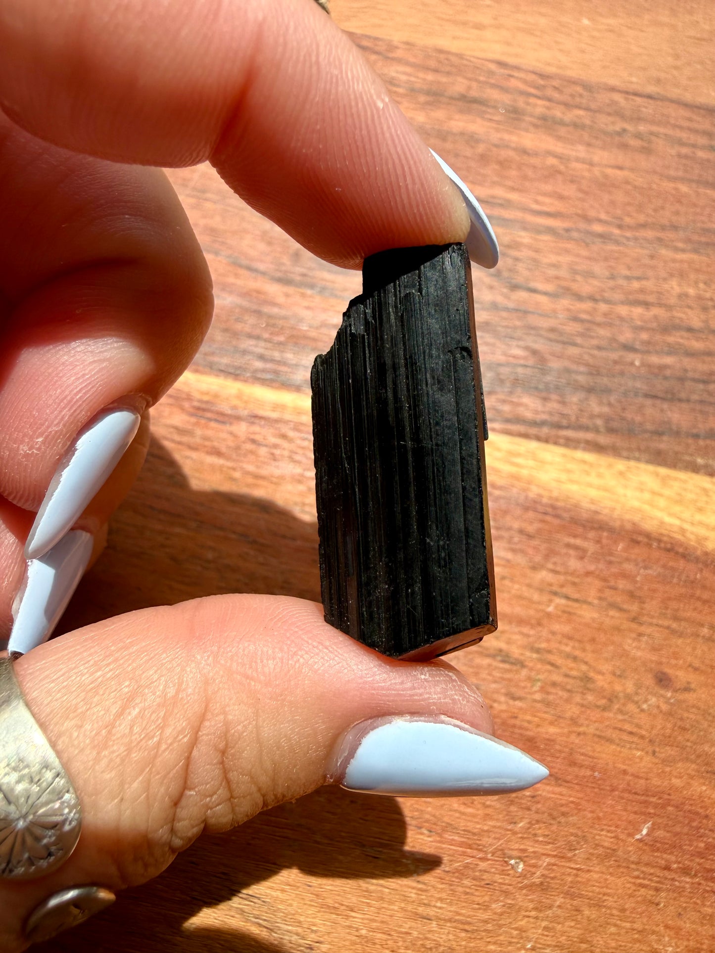 RAW BLACK TOURMALINE [SMALL]