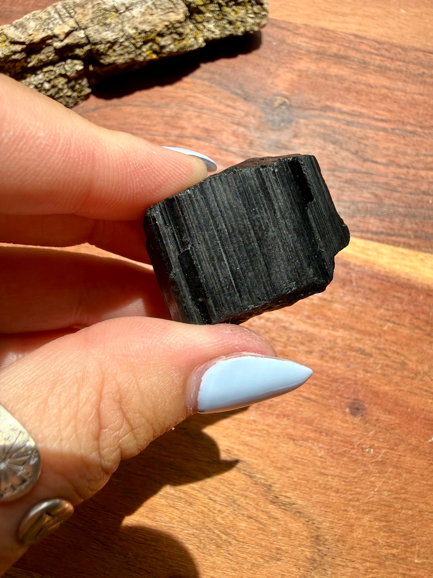 RAW BLACK TOURMALINE [LARGE]
