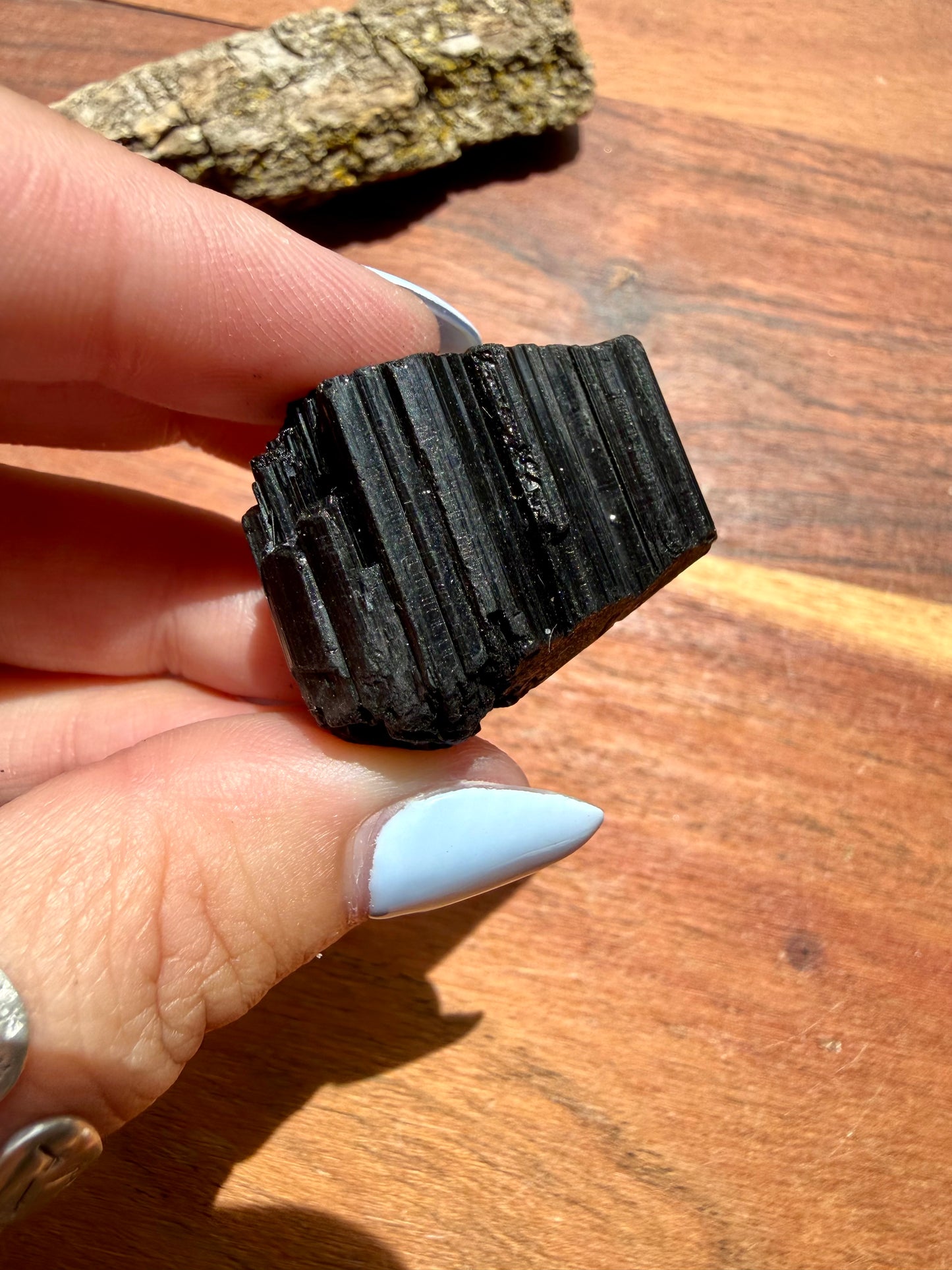RAW BLACK TOURMALINE [LARGE]