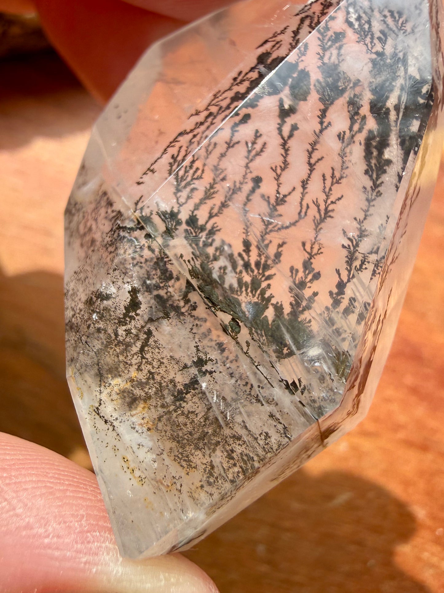 DENDRITIC QUARTZ FREEFORM