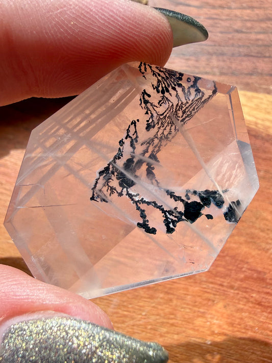 DENDRITIC QUARTZ FREEFORM