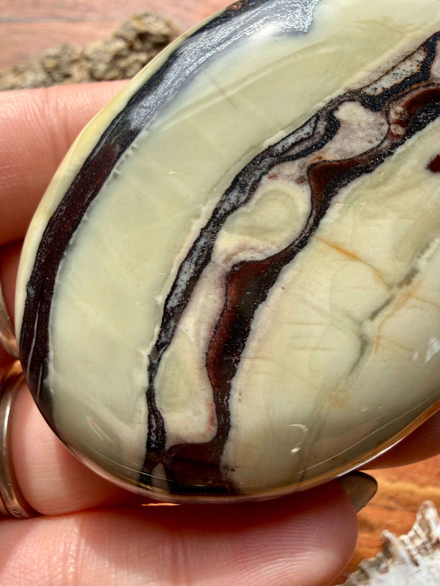 TIGER IRON PALM STONE
