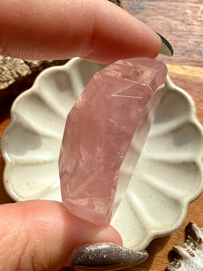 HIGH QUALITY BRAZILIAN ROSE QUARTZ FREEFORM