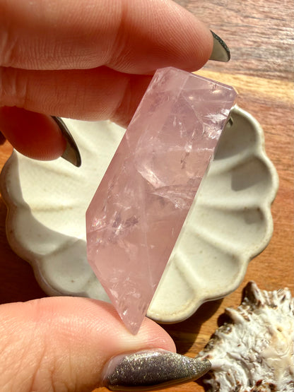 HIGH QUALITY BRAZILIAN ROSE QUARTZ FREEFORM