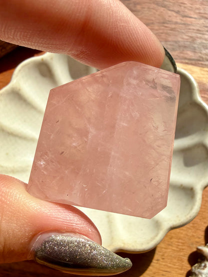 HIGH QUALITY BRAZILIAN ROSE QUARTZ FREEFORM