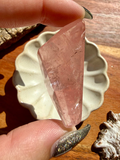 HIGH QUALITY BRAZILIAN ROSE QUARTZ FREEFORM