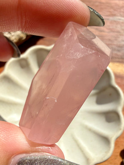 HIGH QUALITY BRAZILIAN ROSE QUARTZ FREEFORM
