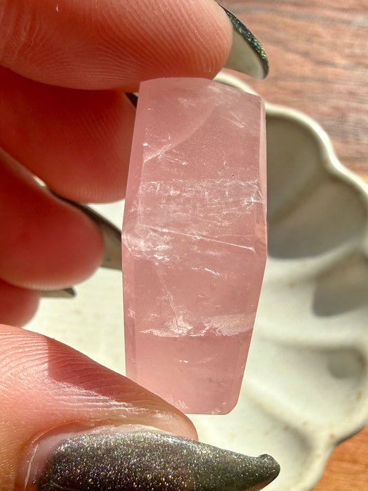 HIGH QUALITY BRAZILIAN ROSE QUARTZ FREEFORM