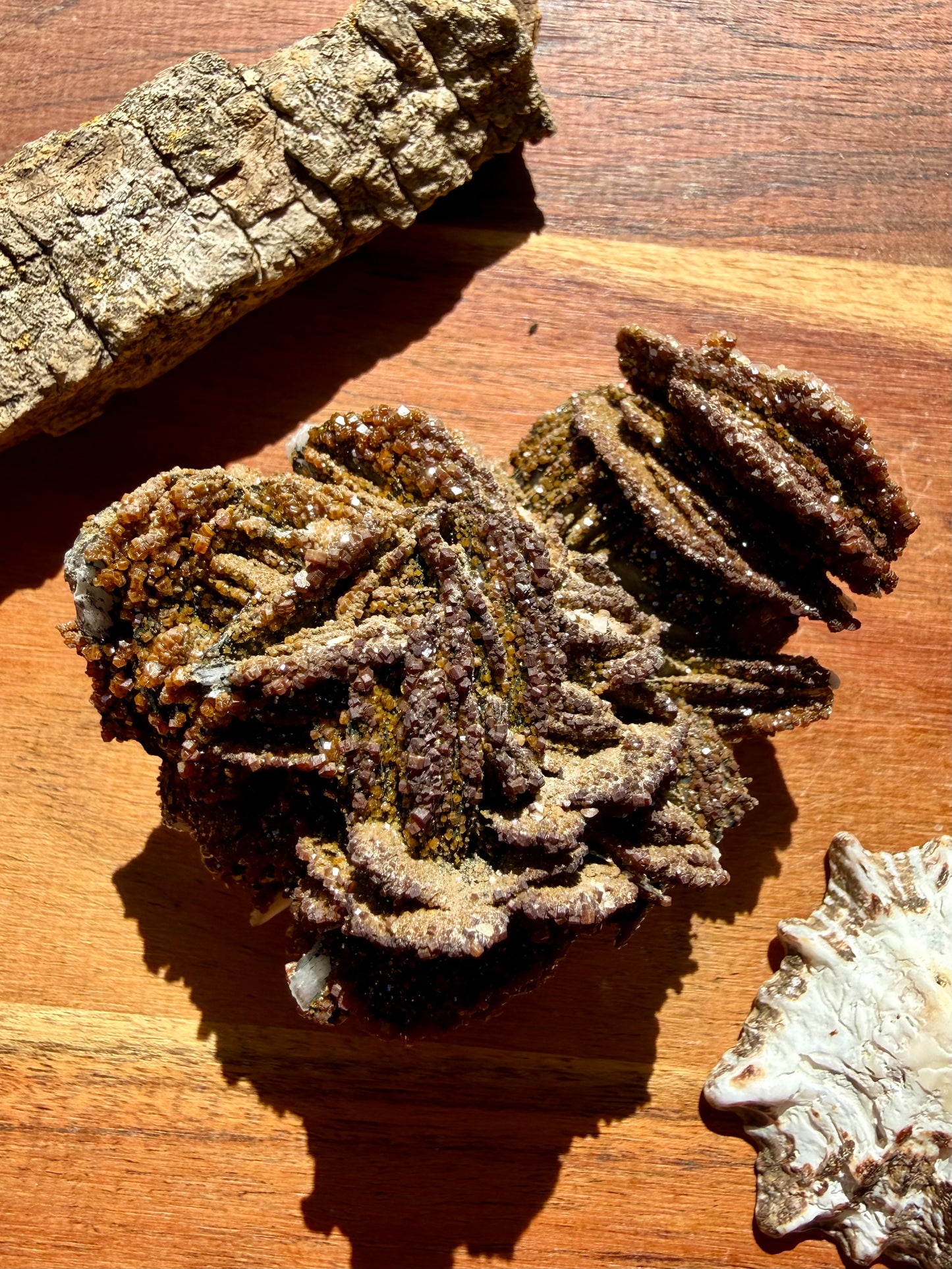 BARITE, MAGANESE + VANADINITE