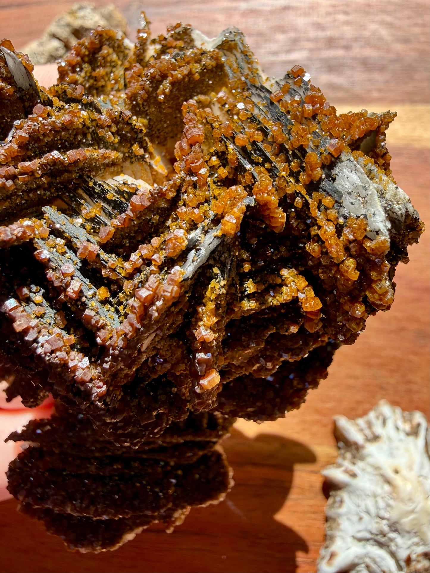 BARITE, MAGANESE + VANADINITE