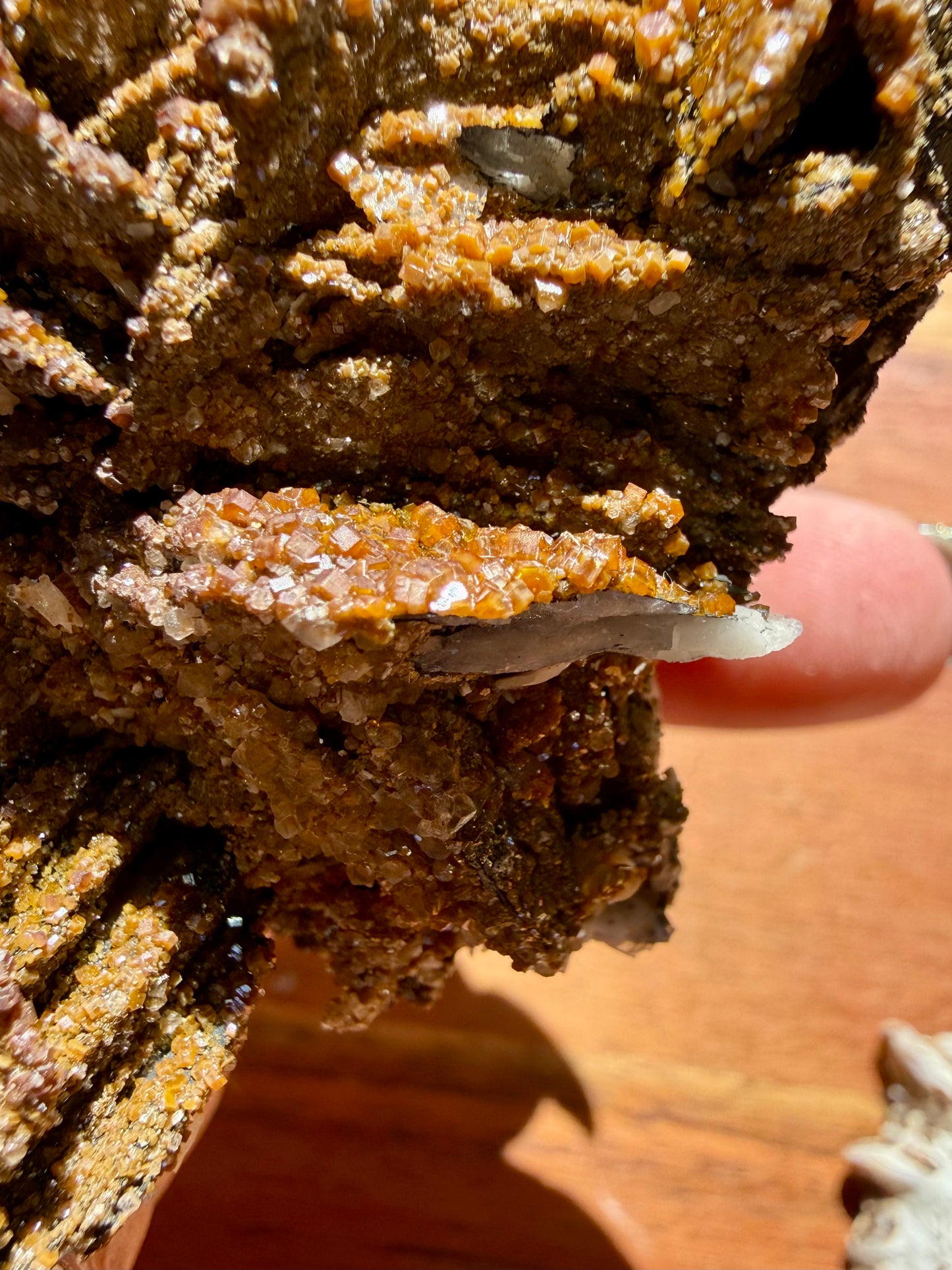 BARITE, MAGANESE + VANADINITE