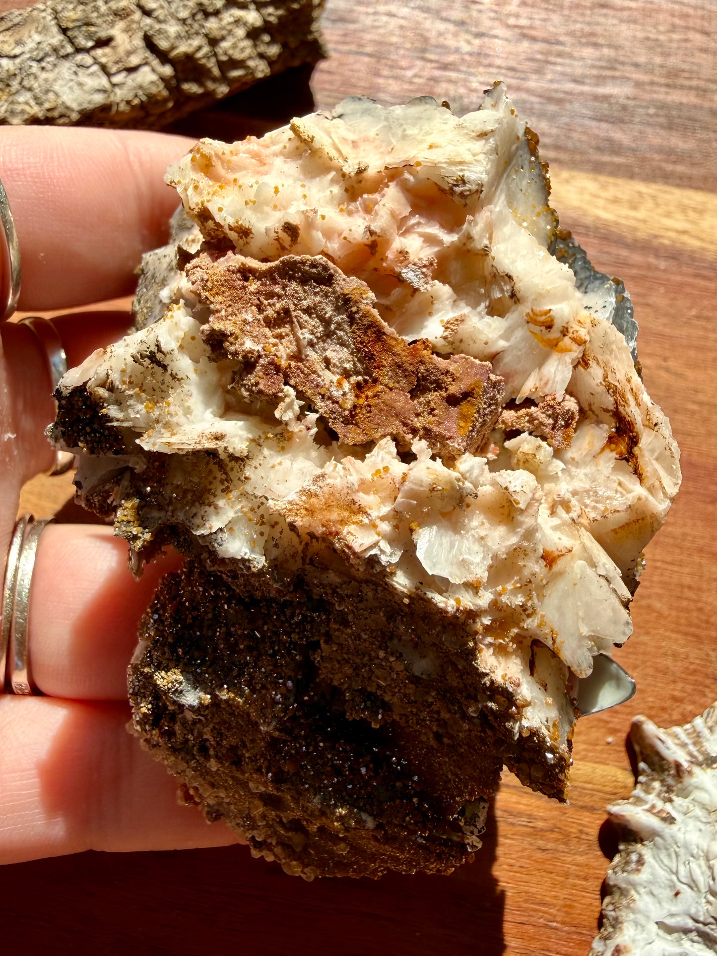 BARITE, MAGANESE + VANADINITE