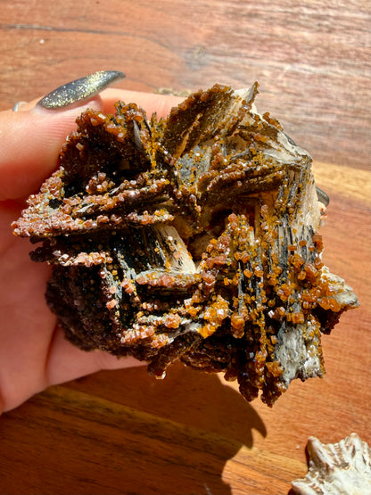 BARITE, MAGANESE + VANADINITE