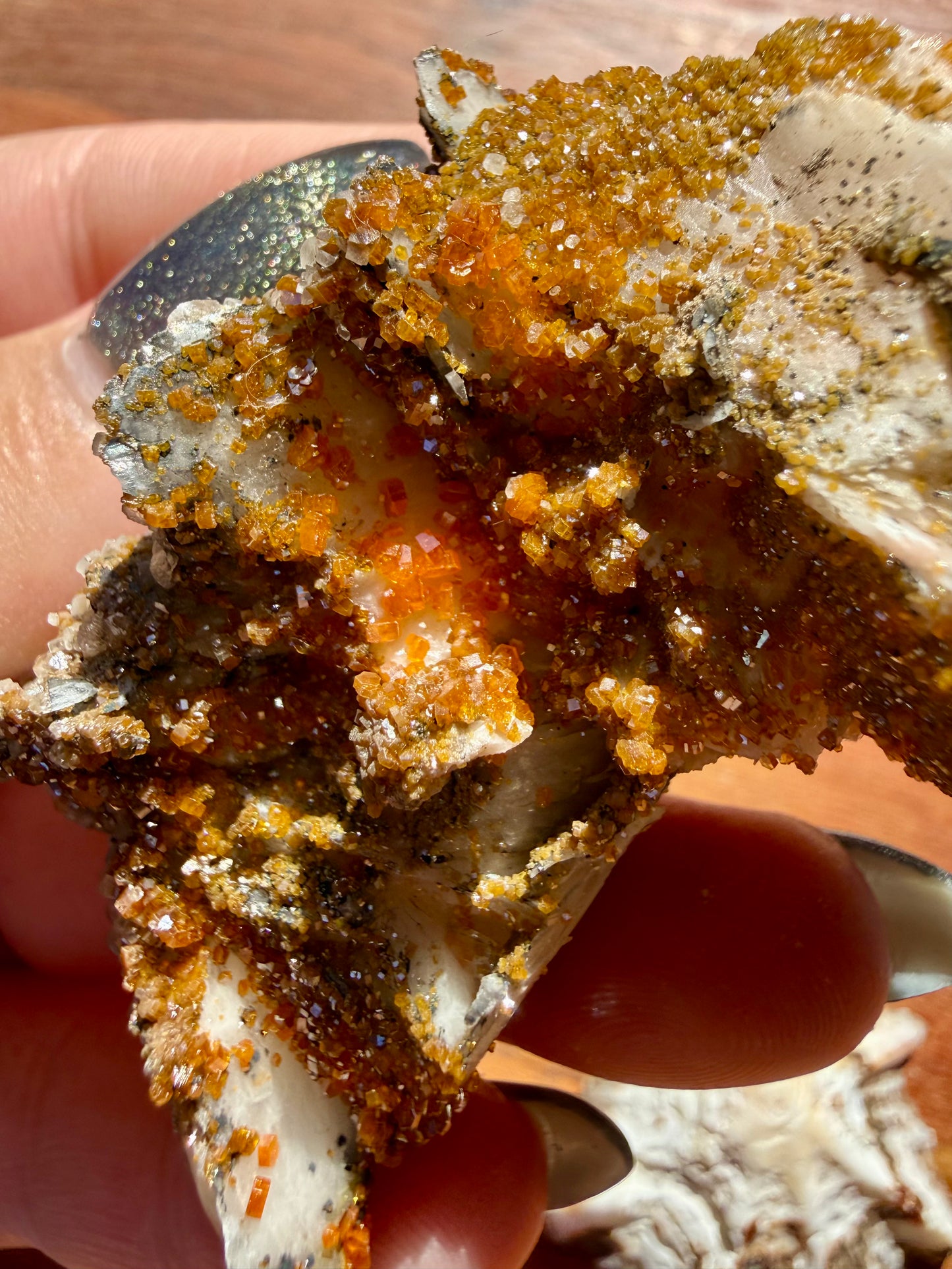 BARITE, MAGANESE + VANADINITE