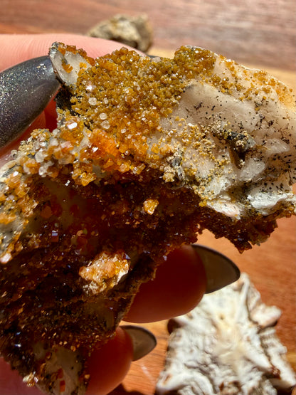 BARITE, MAGANESE + VANADINITE