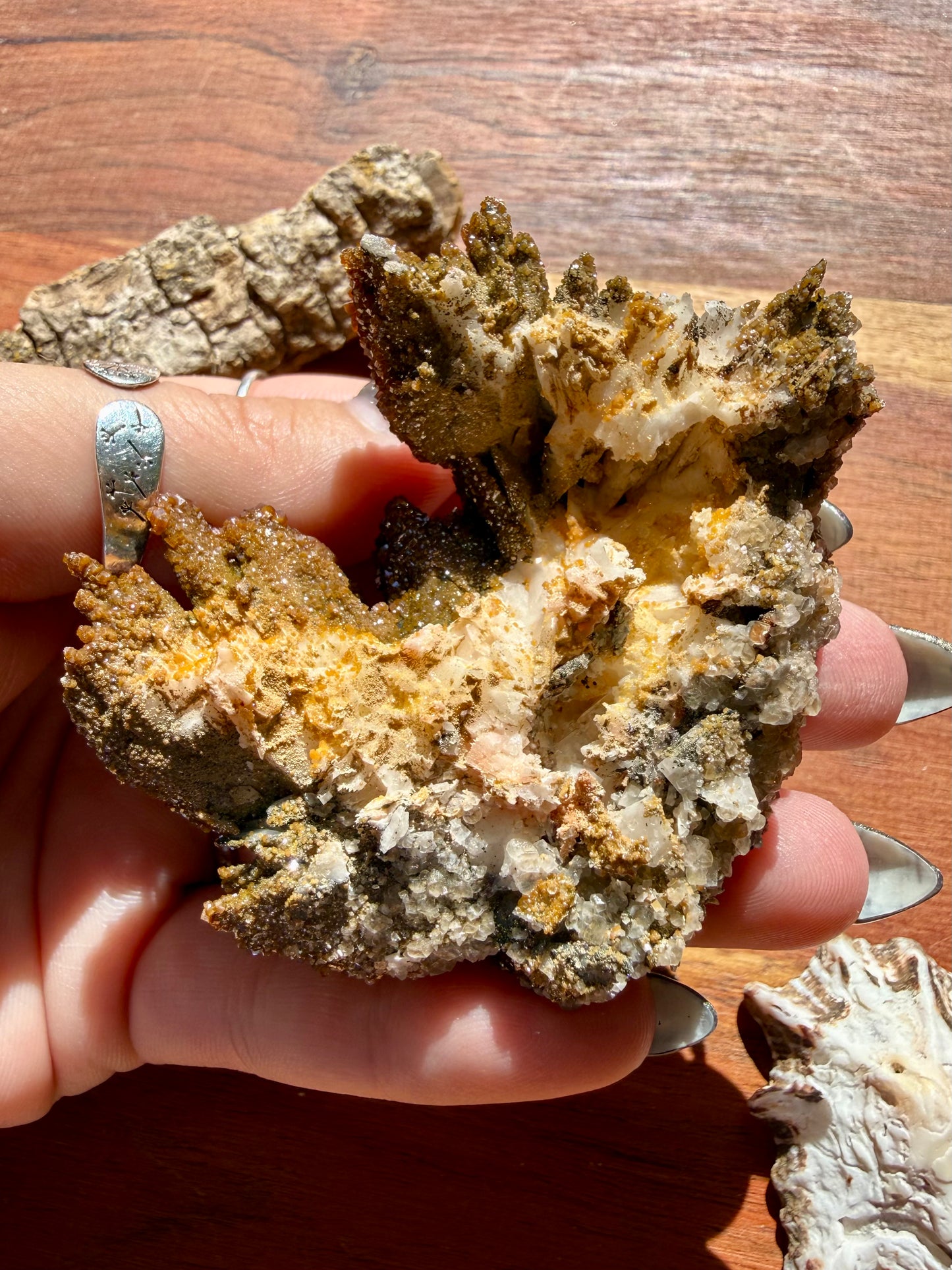BARITE, MAGANESE + VANADINITE