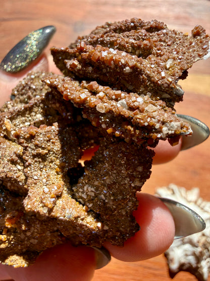 BARITE, MAGANESE + VANADINITE