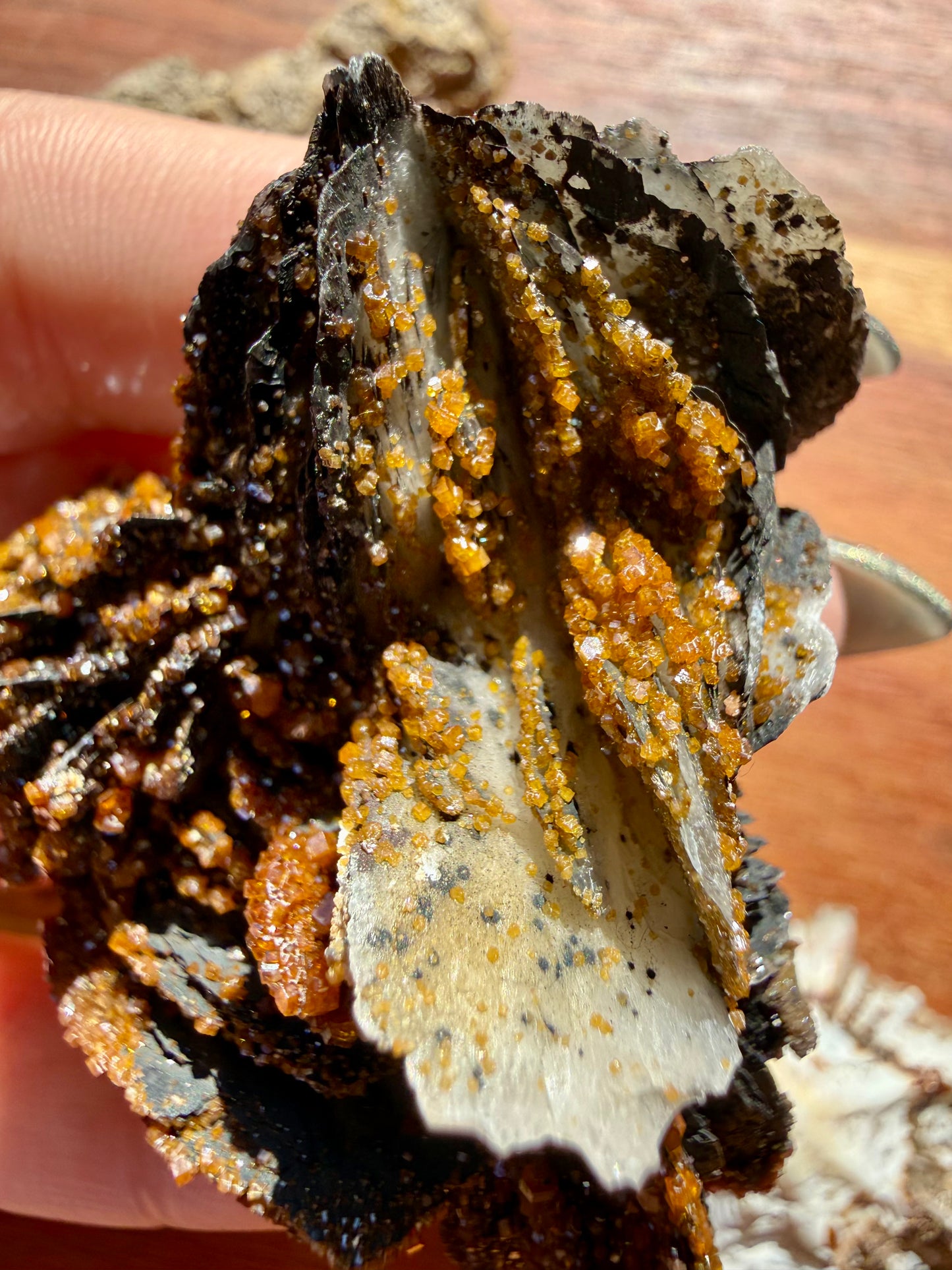 BARITE, MAGANESE + VANADINITE
