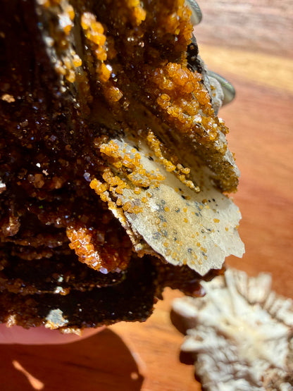 BARITE, MAGANESE + VANADINITE
