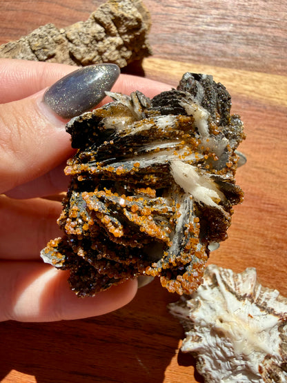 BARITE, MAGANESE + VANADINITE