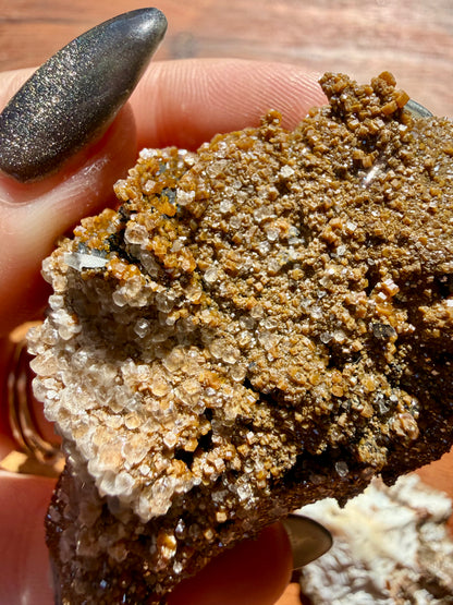 BARITE, MAGANESE + VANADINITE