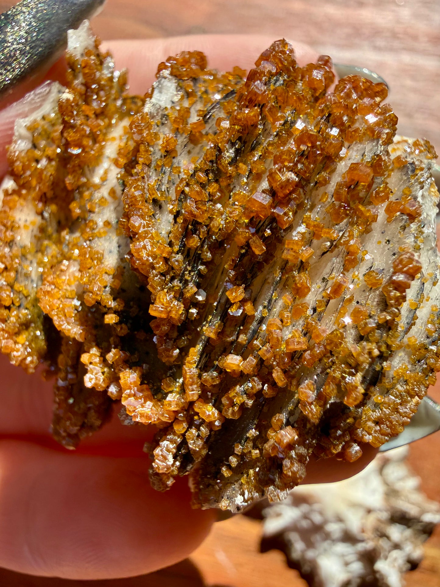 BARITE, MAGANESE + VANADINITE