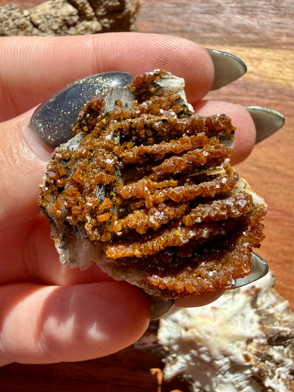 BARITE, MAGANESE + VANADINITE