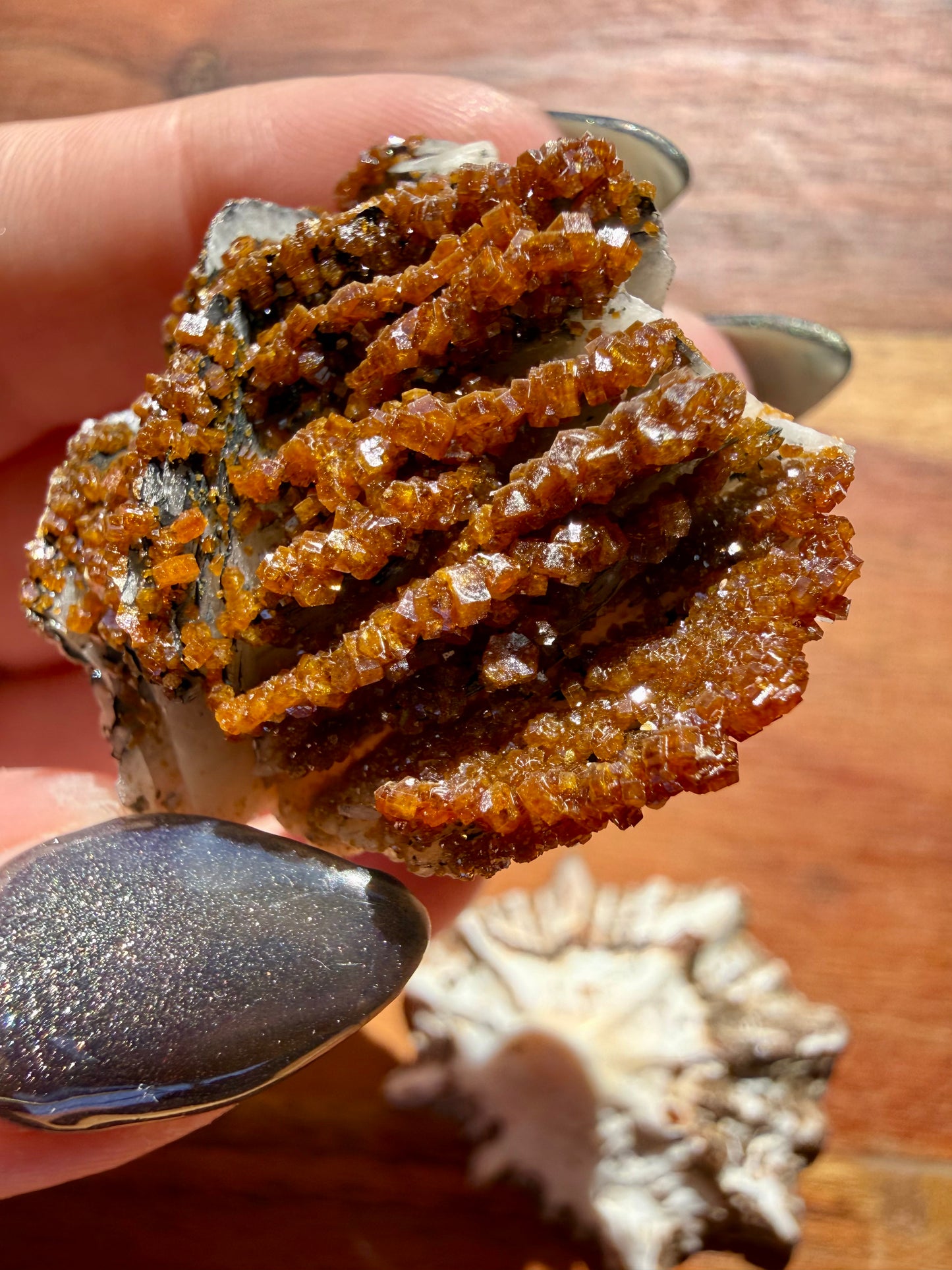 BARITE, MAGANESE + VANADINITE