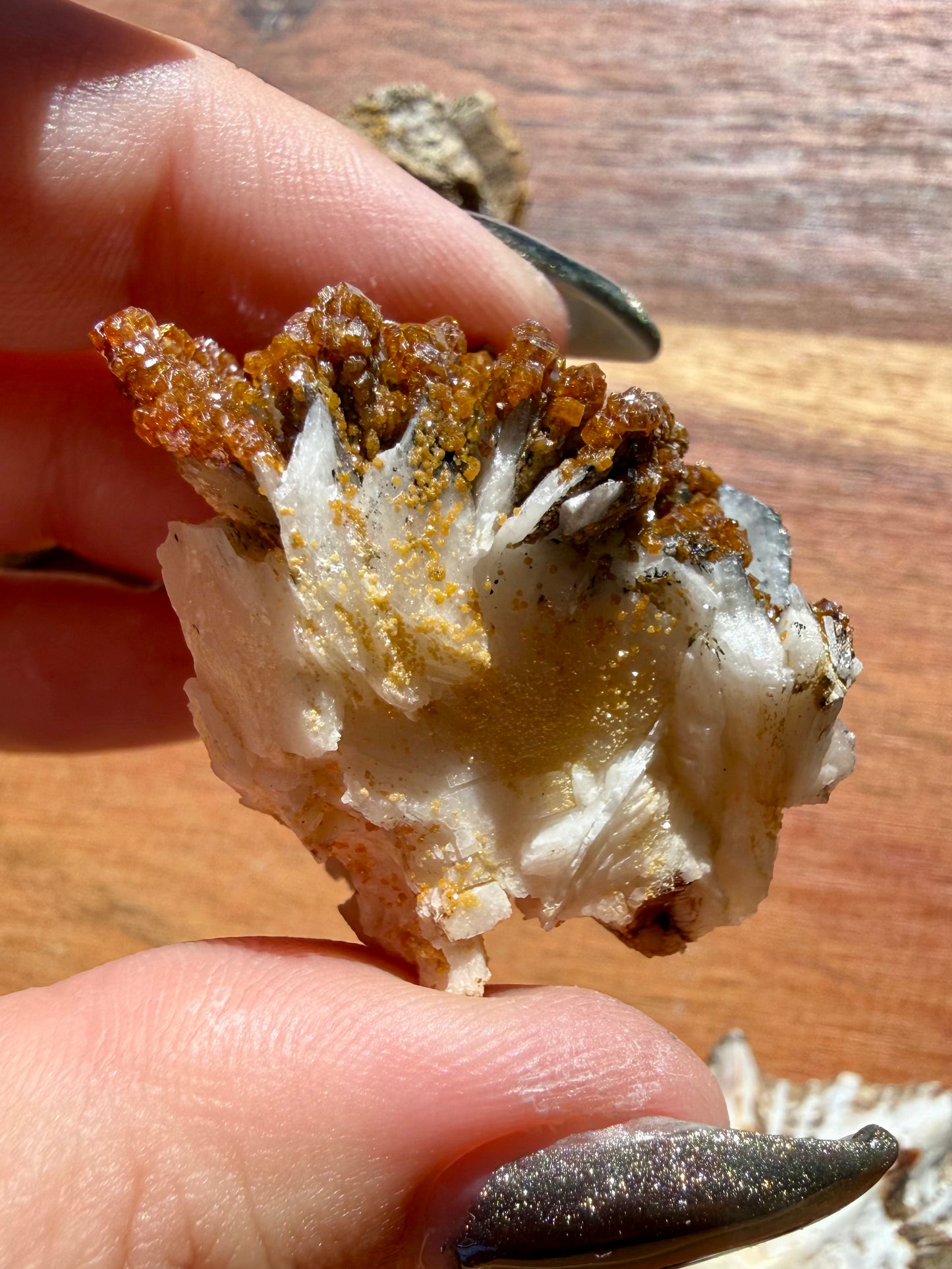 BARITE, MAGANESE + VANADINITE