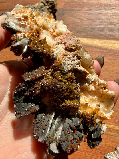 BARITE, MAGANESE + VANADINITE