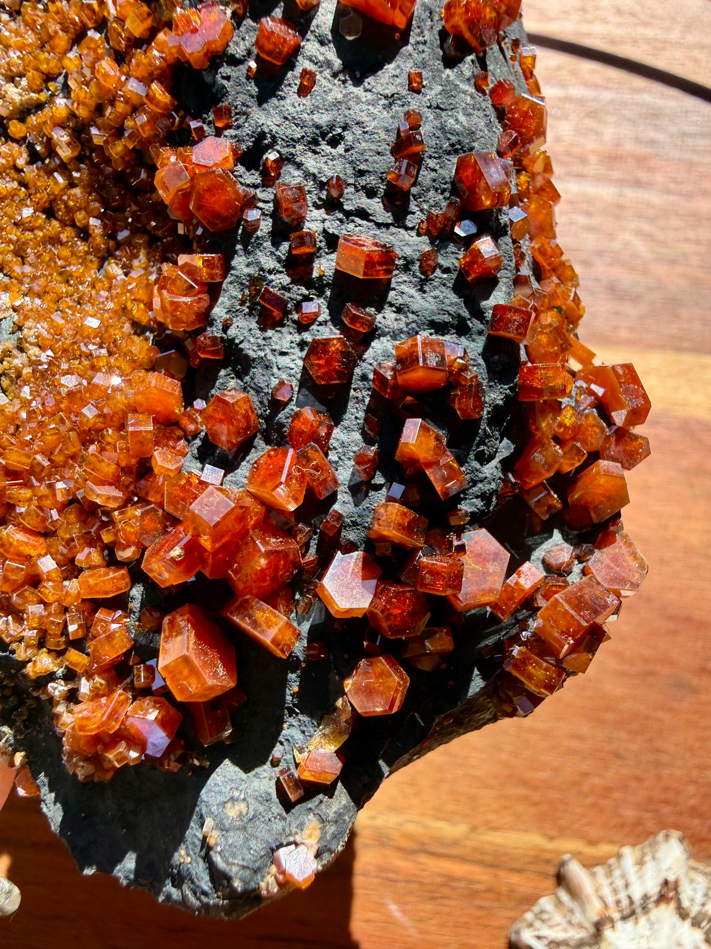 VANADINITE + MAGANESE