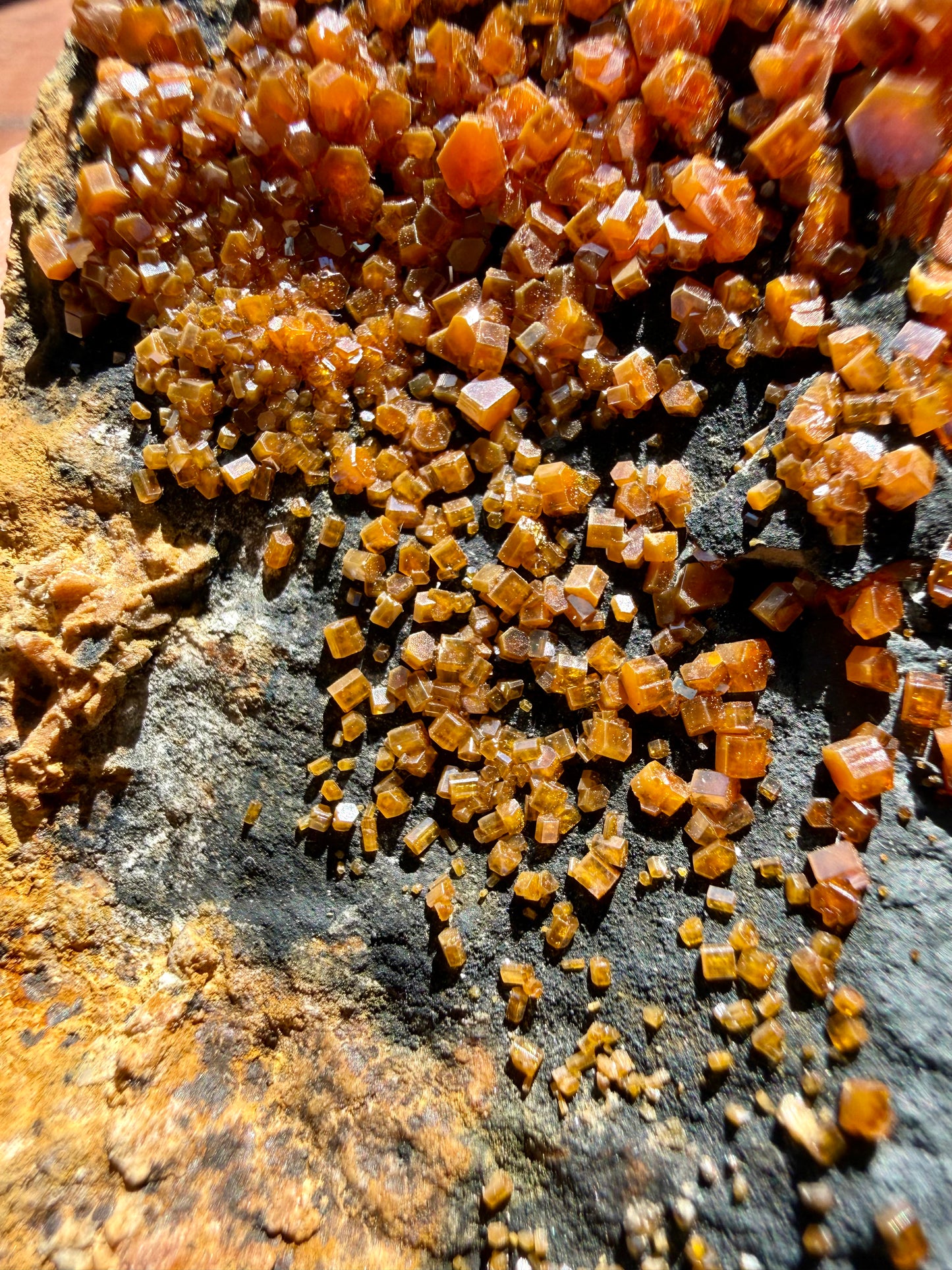 VANADINITE + MAGANESE