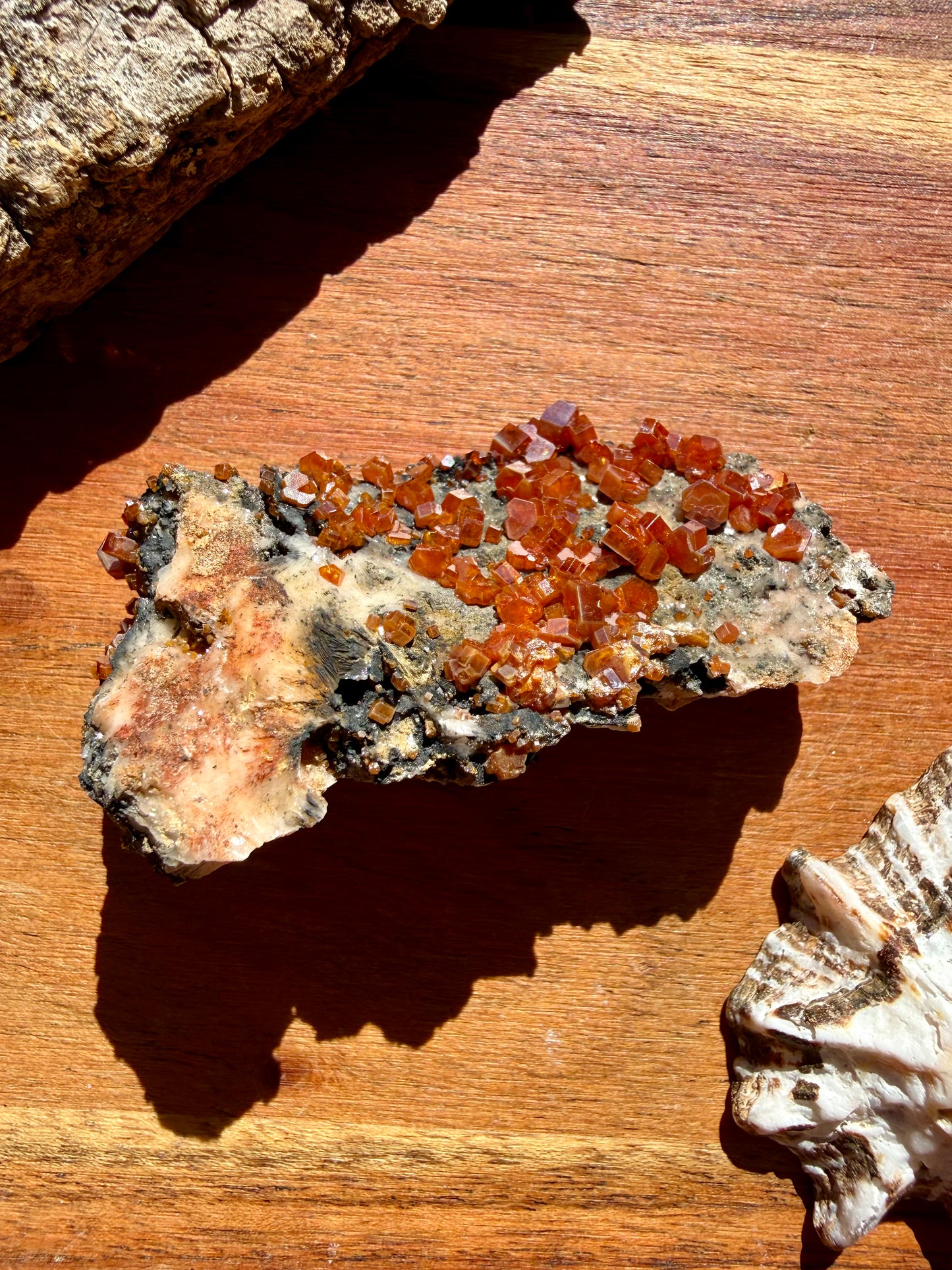 VANADINITE + MAGANESE