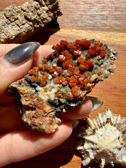 VANADINITE + MAGANESE