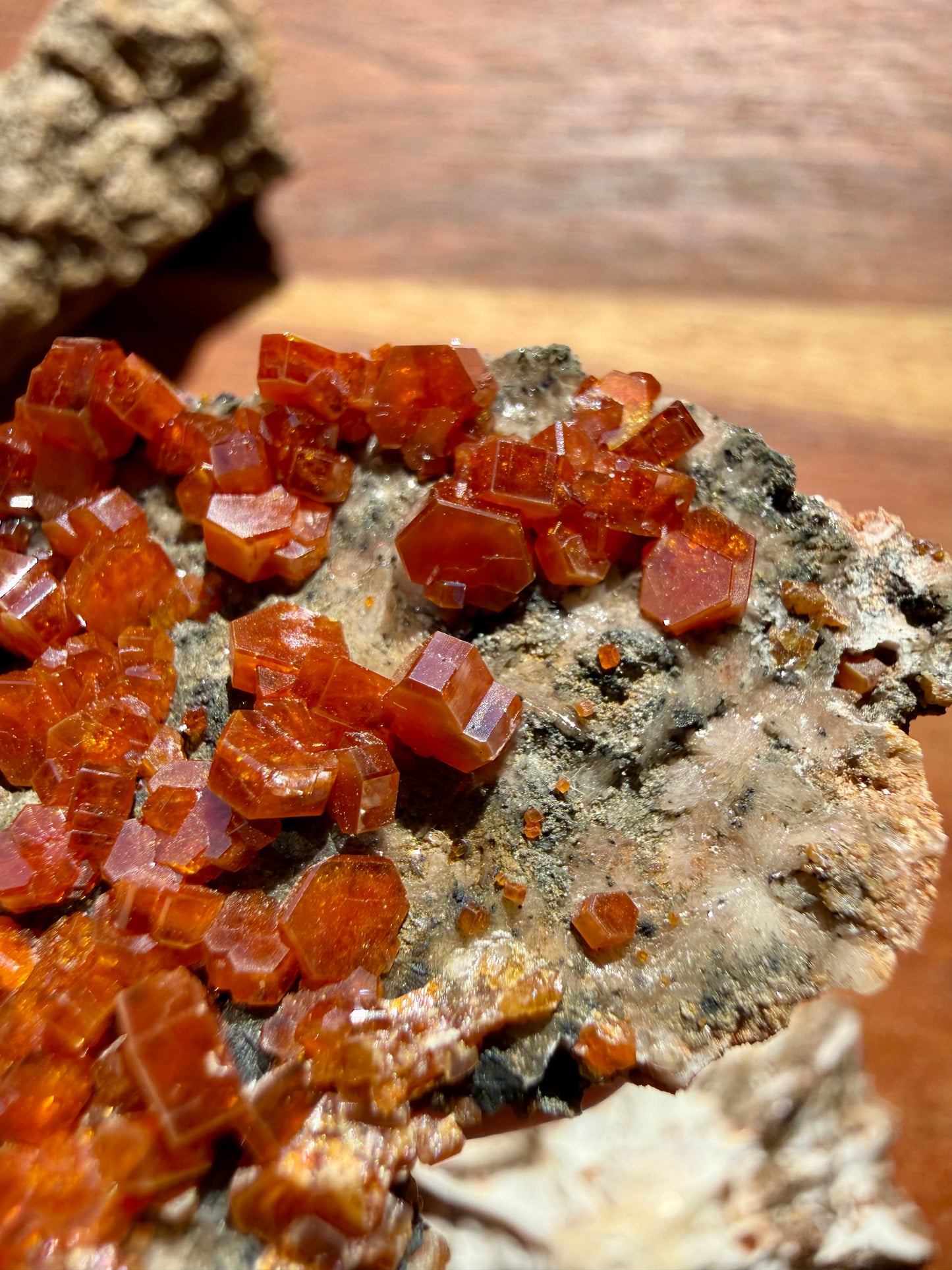 VANADINITE + MAGANESE