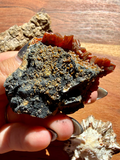 VANADINITE + MAGANESE