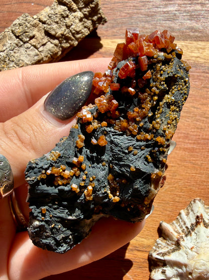 VANADINITE + MAGANESE
