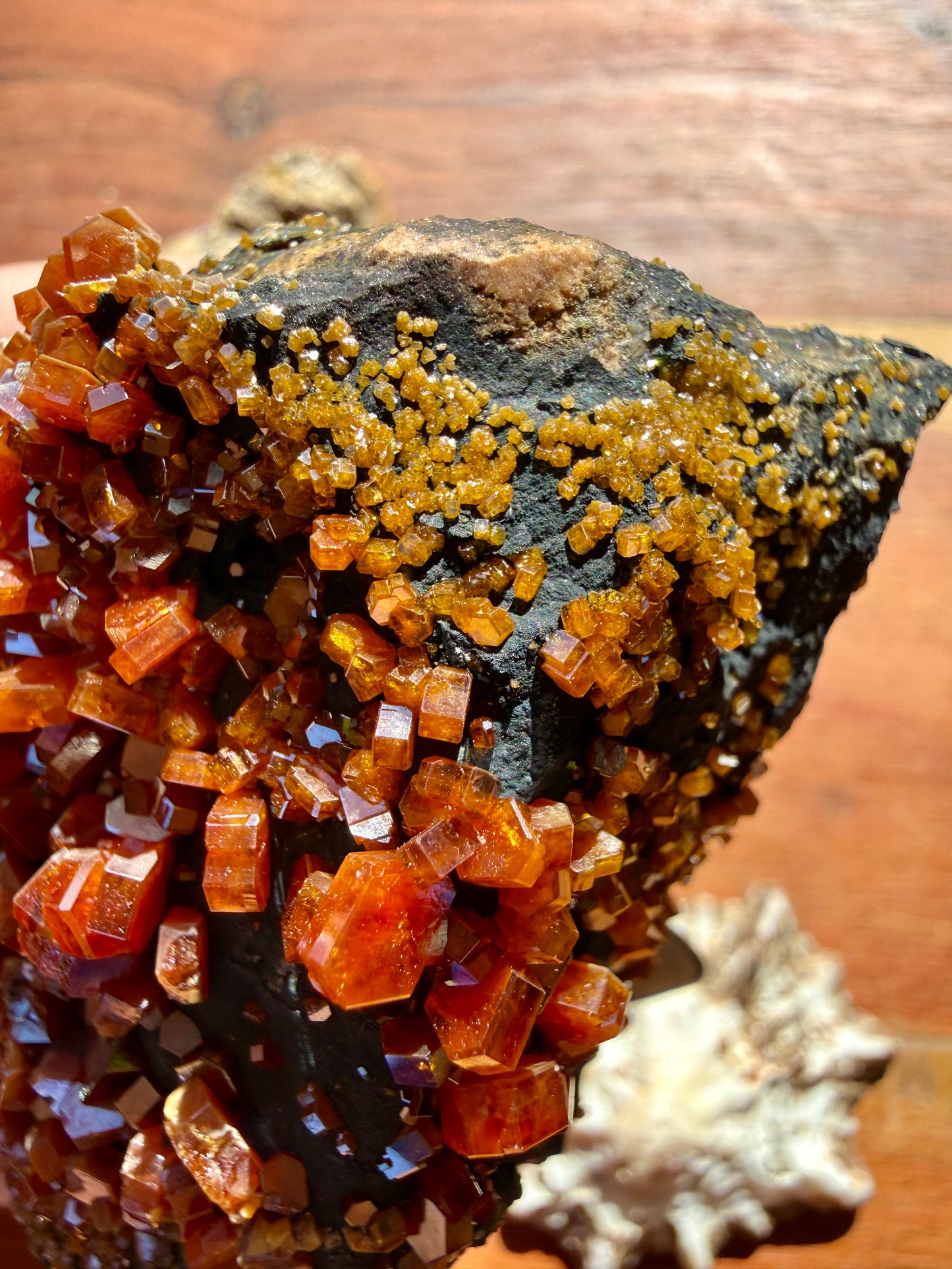 VANADINITE + MAGANESE