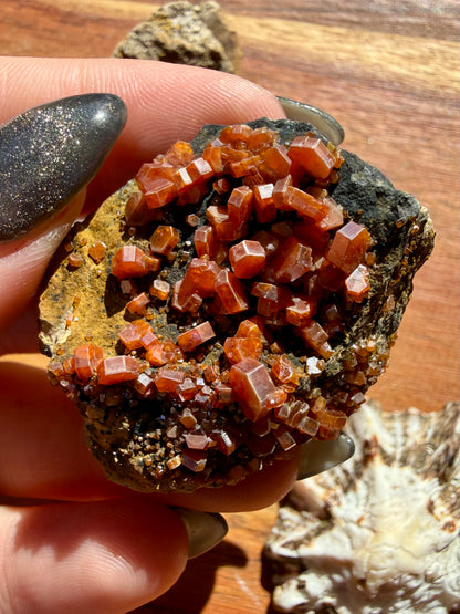 VANADINITE + MAGANESE