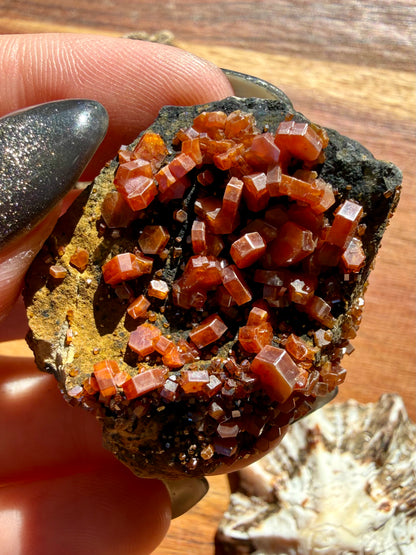 VANADINITE + MAGANESE