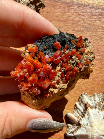 VANADINITE + MAGANESE