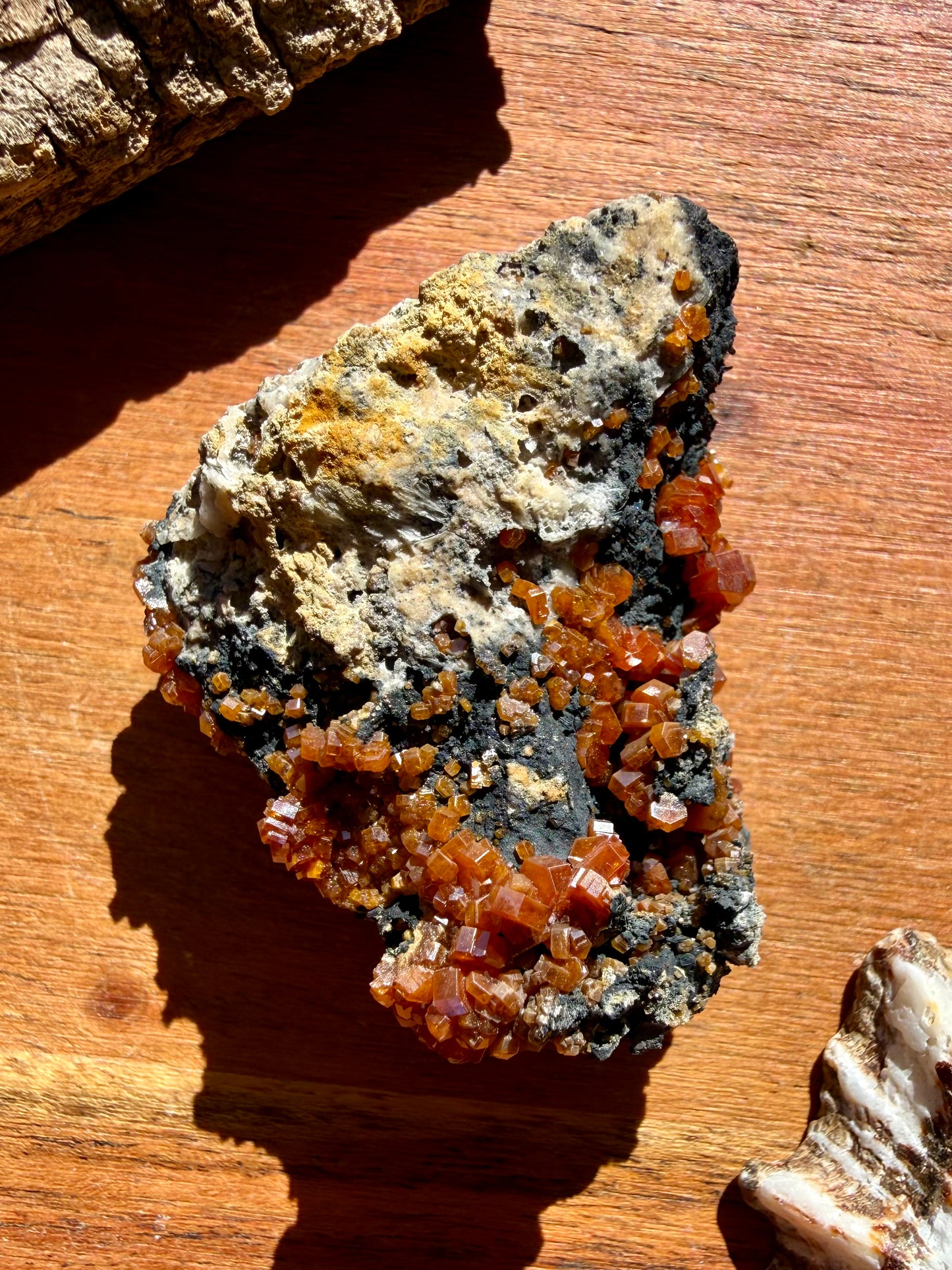 VANADINITE + MAGANESE