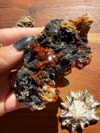 VANADINITE + MAGANESE