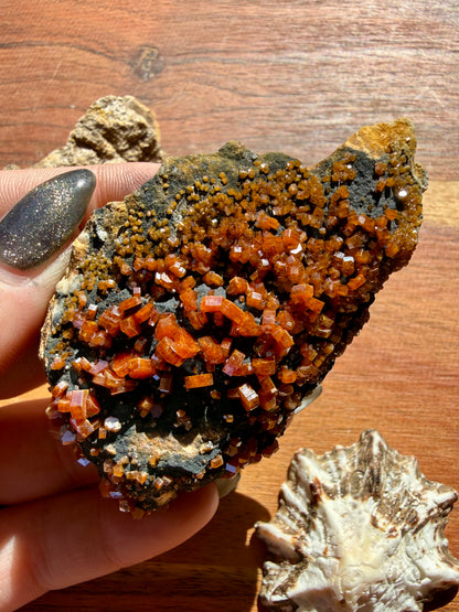 VANADINITE + MAGANESE