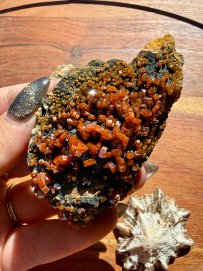 VANADINITE + MAGANESE