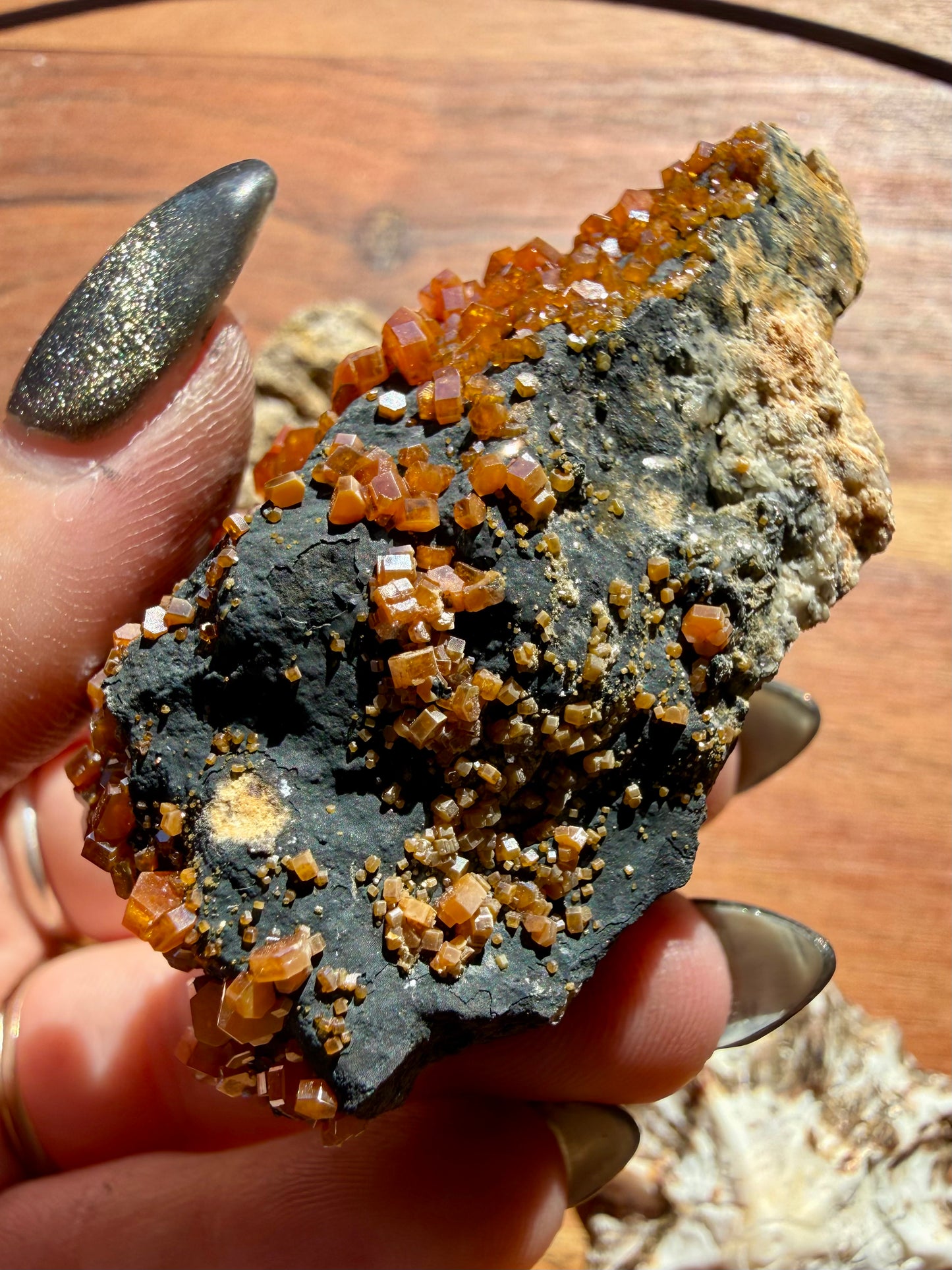 VANADINITE + MAGANESE